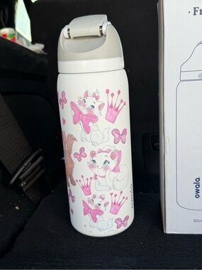 ALO Yoga Kids Water Bottle - White with Pink Cat & Crown Print